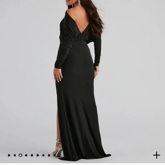 Londyn Formal Convertible Gown - Picture 4 of 8